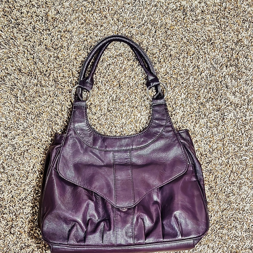 Straight 80’s Vibe! Eggplant Faux Leather Shoulder Bag •Golden yellow interior